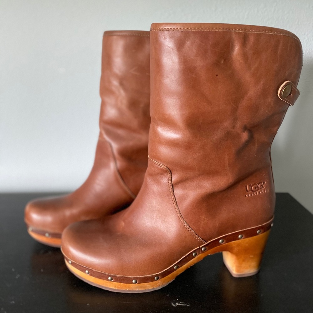 UGG Leather Boots Size 8